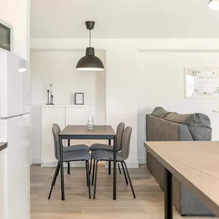 Charming In Prados 45 M² With Pool *